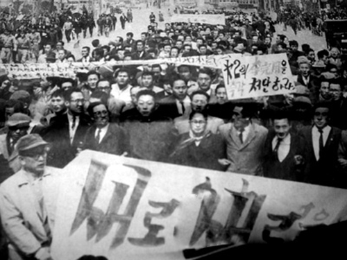 韩国与日本建交内幕：美压制下“行乞外交”