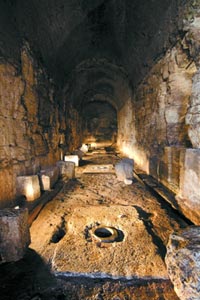 揭秘罗马斗兽场“地下迷宫”机关重重的巨石阵