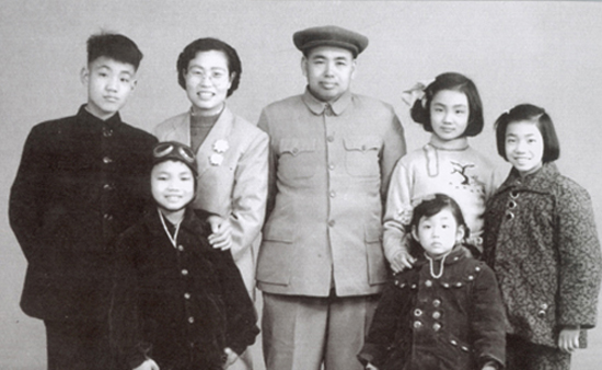 延安时期毛泽东不杀许世友的真实原因