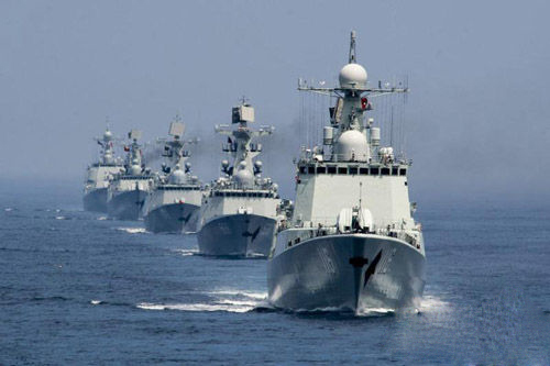 2009年中国海军成立60周年，举行首届海军节。中国邀请日方人员参加观舰式，但日舰艇未参加，美军派出DDG-62驱逐舰参加阅舰式。