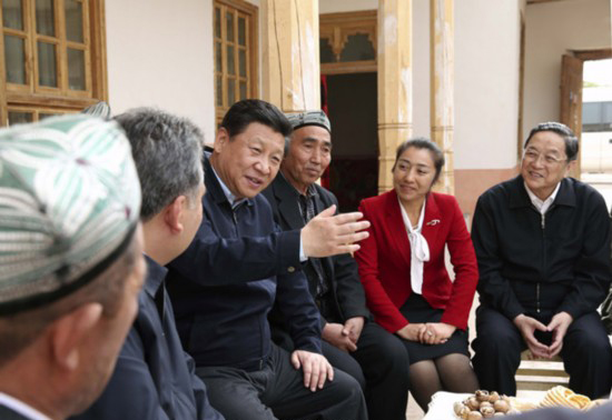 习近平新疆考察：对付暴恐分子要有有效手段