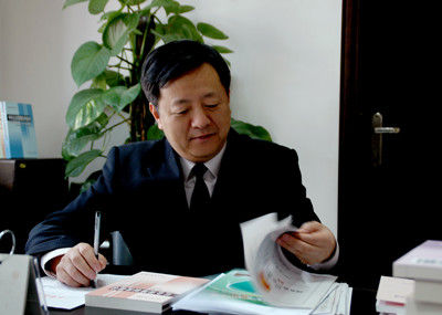 湖北国资委副主任王侃涉嫌严重违纪被调查