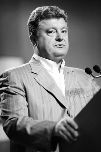 波罗申科26日在基辅记者会上。