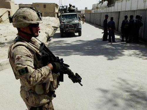 加拿大驻阿富汗士兵自杀 其母收到1分钱复原金