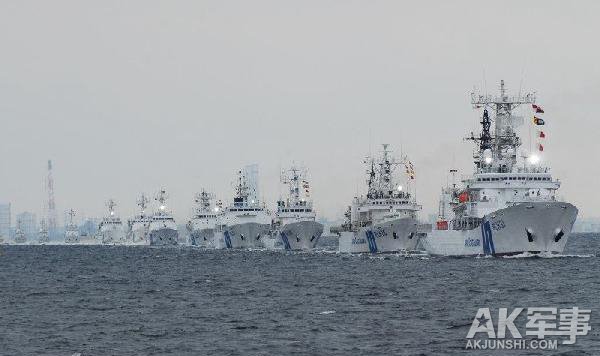 图为日本海上保安厅船只