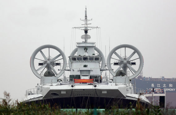 中国野牛气垫船亮相 有望近期服役剑指东海南海