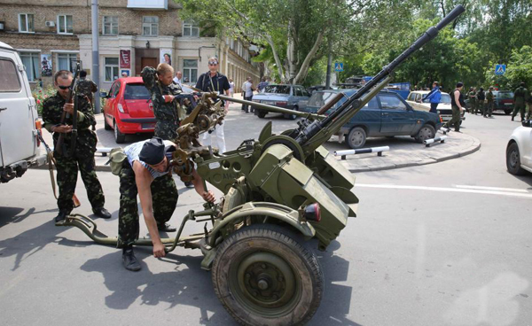 俄媒称乌军或为报直升机被击落炮击东部城市