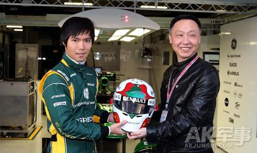 上海F1赛手马青骅2.jpg