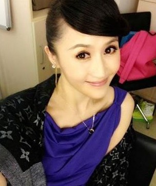 那些年轻貌美的女总裁