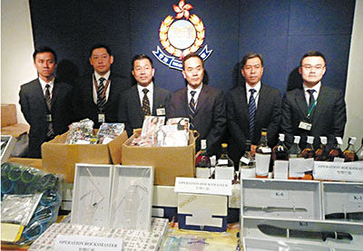 香港警方扫黑拘捕317人：56人涉黑97人涉贩毒