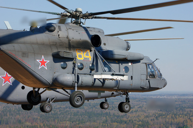 吓唬乌克兰？俄军卡-52直升机成群集结