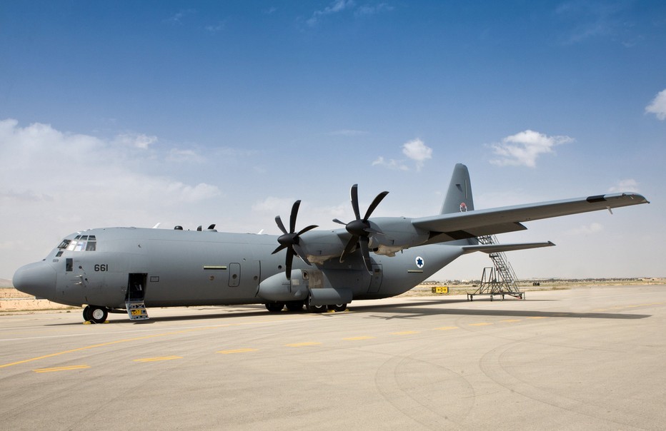 以色列隆重仪式迎接首架C-130J运输机