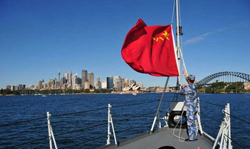 东海疯狂一幕吓傻世界 中国竟差点干翻日舰