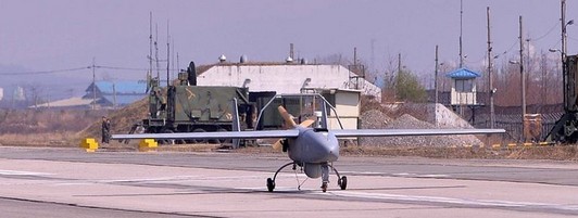 韩公开韩国型无人机 “鹰隼”训练场景