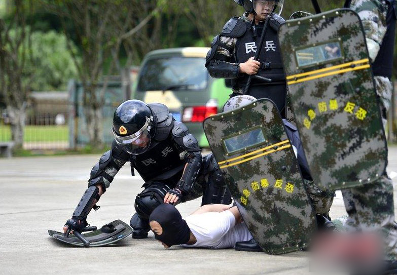 首支街道反恐民兵分队深圳成立