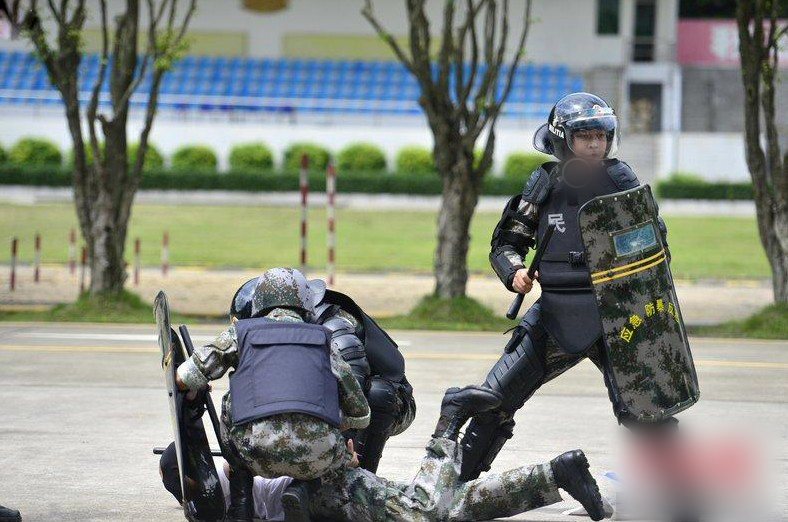 首支街道反恐民兵分队深圳成立