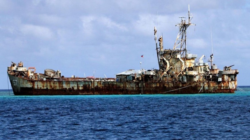 搁浅在中国南海仁爱礁上的菲律宾军舰“谢拉·马德雷”号