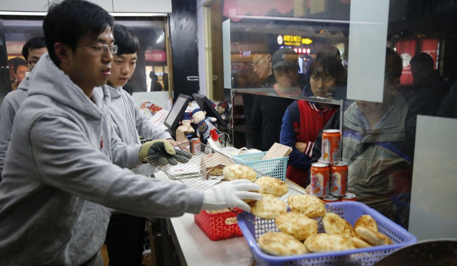 北京：大学生卖肉夹馍日入10000元