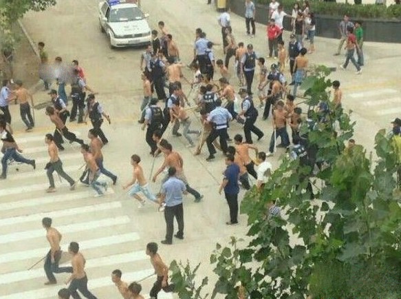 富士康山东和贵州籍工人中秋群殴 
