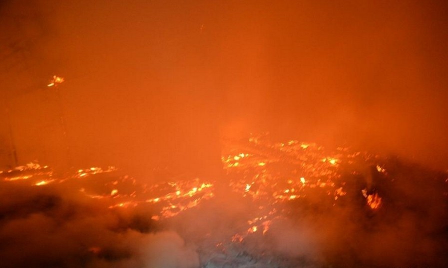 2014年4月6日，云南丽江束河古镇火灾现场。