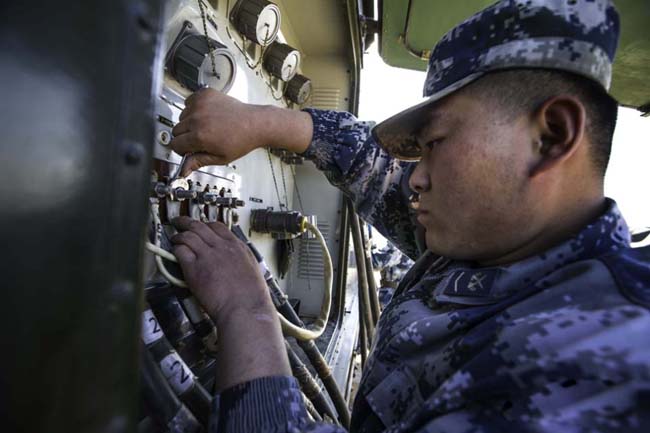 济南军区S-300PMU2导弹发射瞬间相当霸气