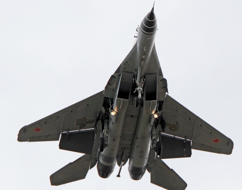 俄海军型米格-29K KUB舰载机下线亮相试飞院