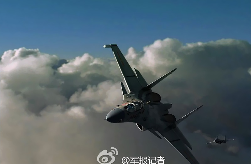 航母辽宁舰舰载机编队训练视频首公开