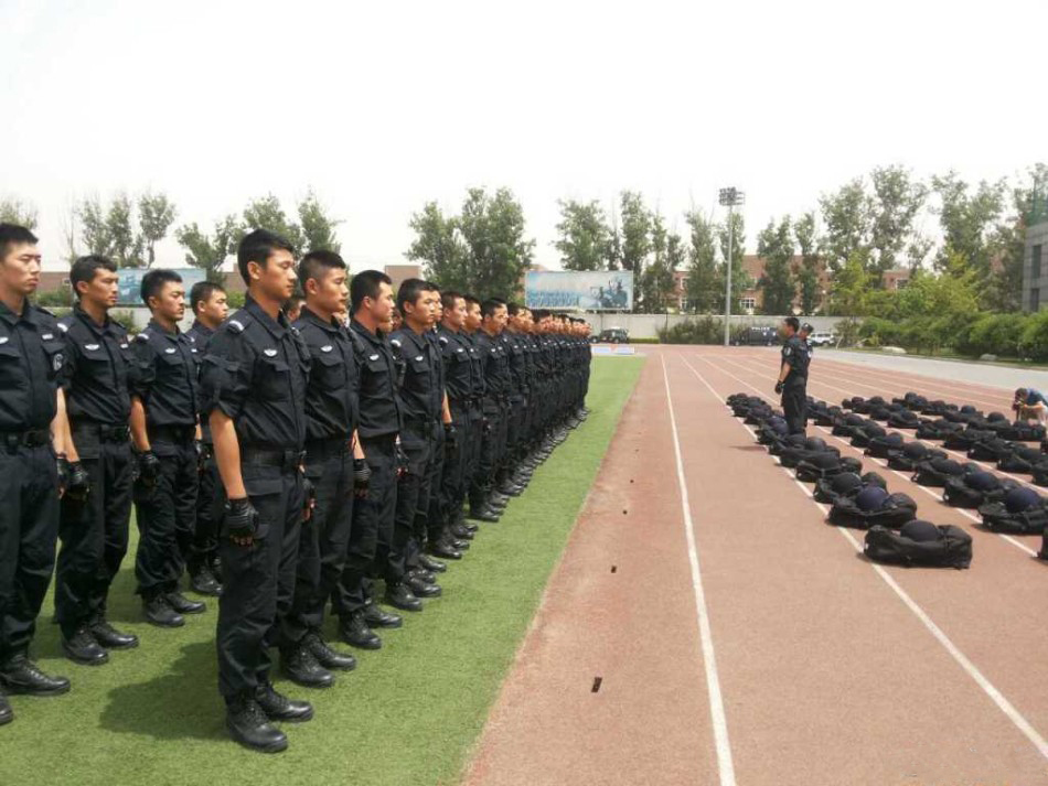 北京举行反恐防暴实地演练