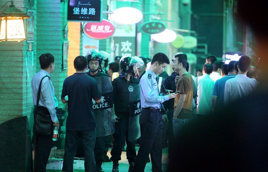 深圳发生恶性砍人事件 有人质被劫持