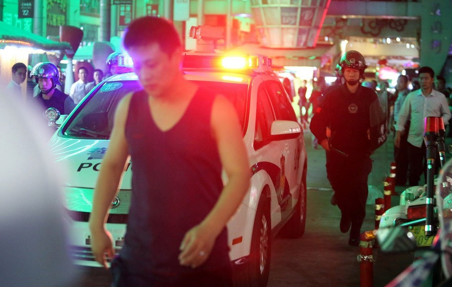 深圳发生恶性砍人事件 有人质被劫持