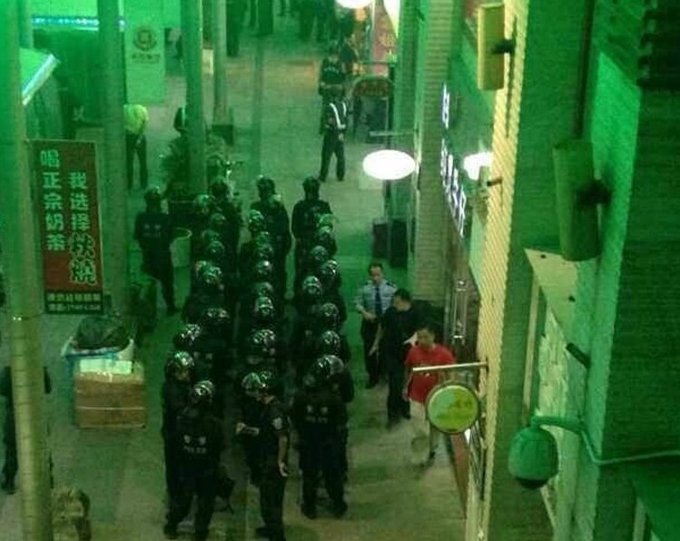 深圳发生恶性砍人事件 有人质被劫持