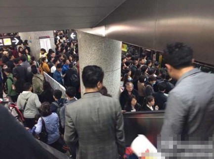 沈阳地铁一号线疑发生骚动全线延误