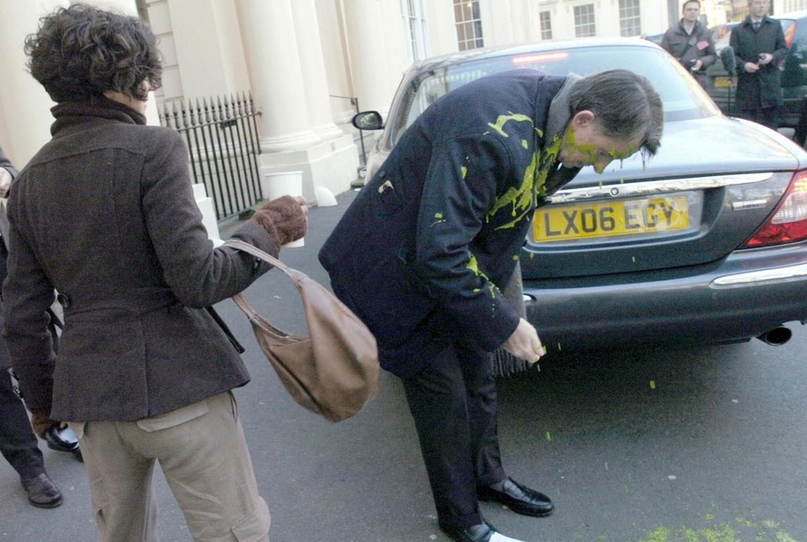 那些遭到“袭击”的名人