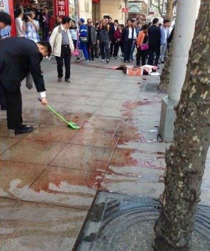 上海南京路发生砍人事件