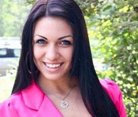 Shatuniha Siberian：18岁的俄罗斯少女Siberian声称，自己因为急需用钱而决定卖掉自己“最宝贵的初夜”。最终，她的初夜权被俄罗斯男子Evgeniy Volnov 以90万卢布（约合人民币16万元）的价格拍下