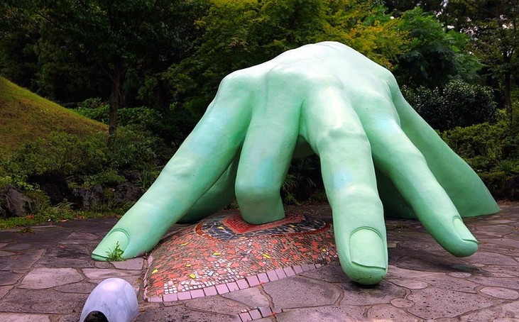 韩国重口味主题公园：厕所与性