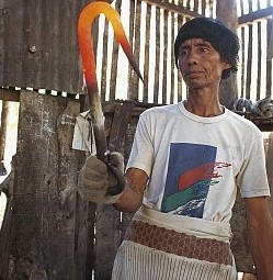 深入亚马逊原始部落