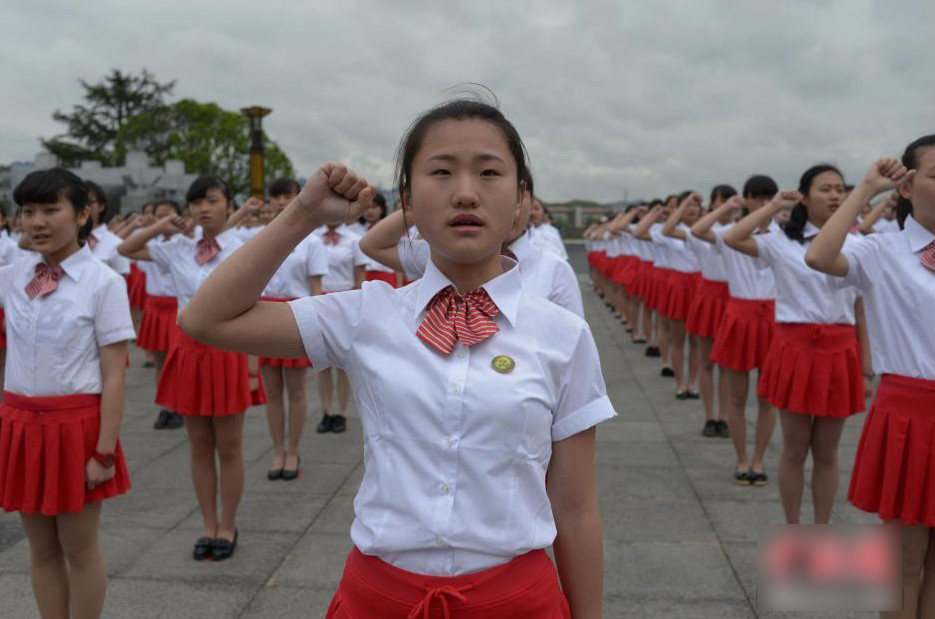 贵阳540名中学生孔学堂参加成人礼