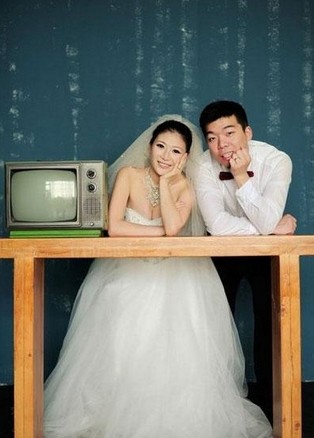 杀妻富二代被判死缓 恩爱照曝光