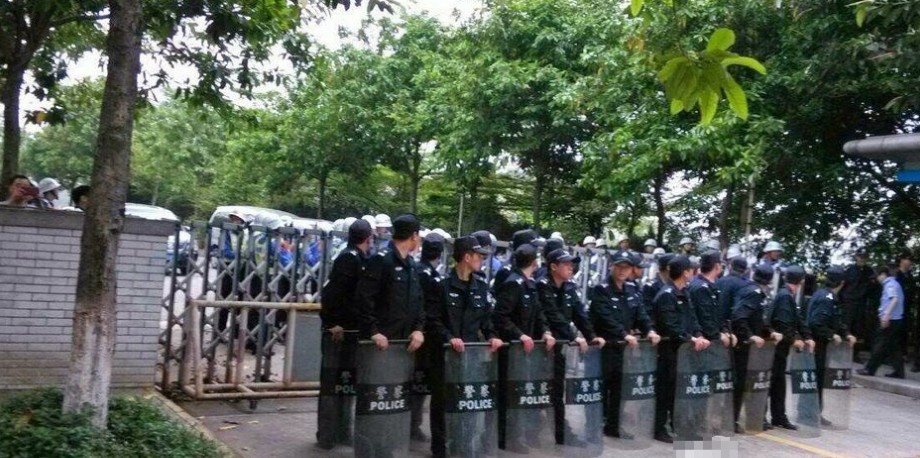 广东一鞋厂员工为社保维权 当地政府介入