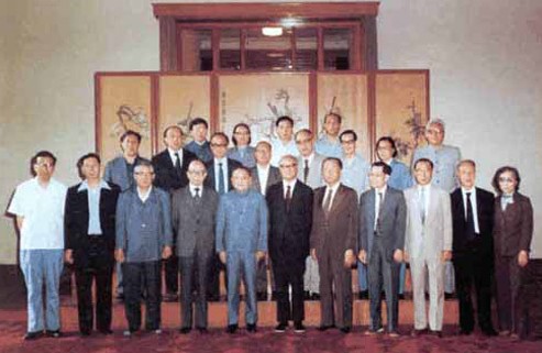图说邓小平政治生涯的经典时刻