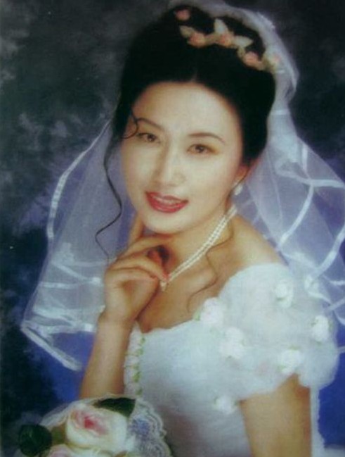 毛新宇27岁婚宴