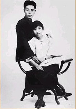 邓颖超临终前艰难地吐出两个字：“李鹏”