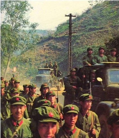 对越自卫反击战罕见彩照：记录战地经典瞬间