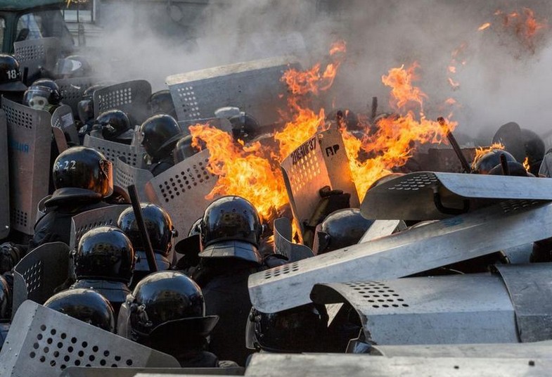 乌克兰局势再度恶化 反对派发起“和平进攻”
