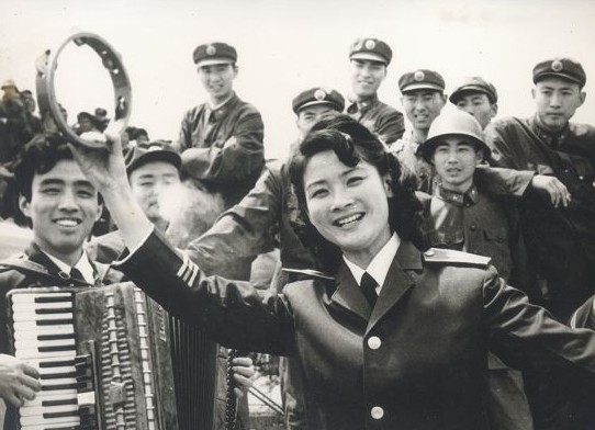 对越反击女兵的微笑