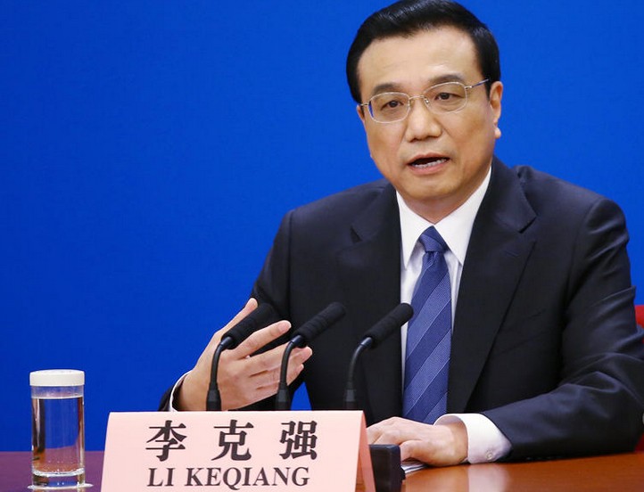 李克强会见中外记者