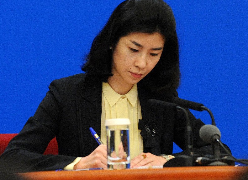 李克强会见中外记者