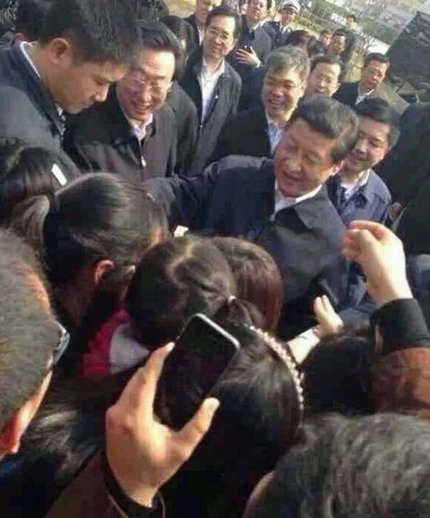 习近平到访开封画面