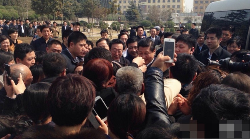 习近平到访开封画面